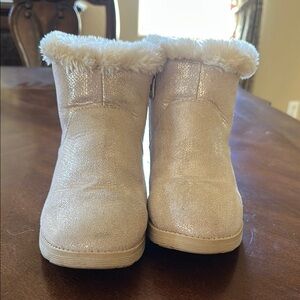 Cozy Kids' Fur-Lined Boots Cat and Jack - Rose Gold